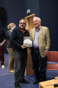 575192957_25015673974764826_1176607618872664751_n